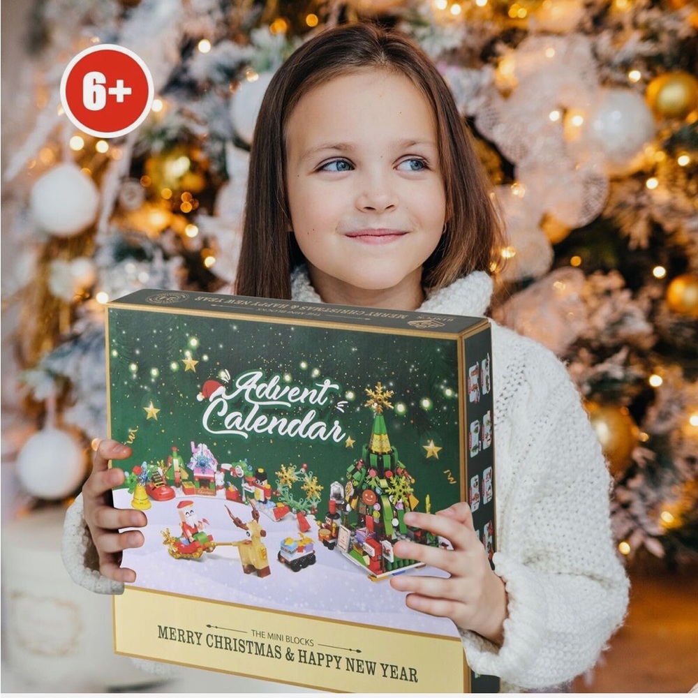 Advent Calendar Christmas Building Set –‎ 24 Countdown Playset with 618 Pieces